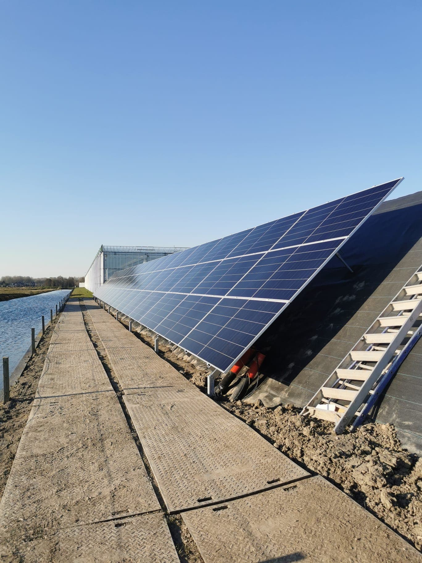 EverKinetiq luxe solar carport - project 08 | EverKinetiq Belgium